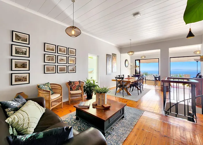 Bluegum Hill Guesthouse & Apartments